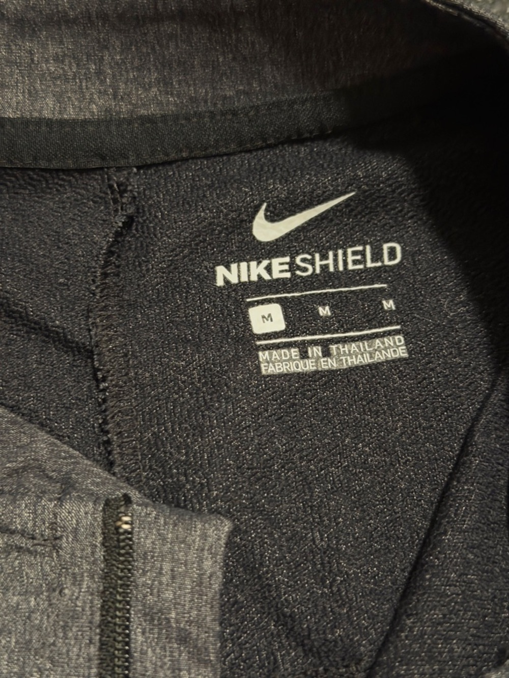 Nike running shell - Picture 3 of 3